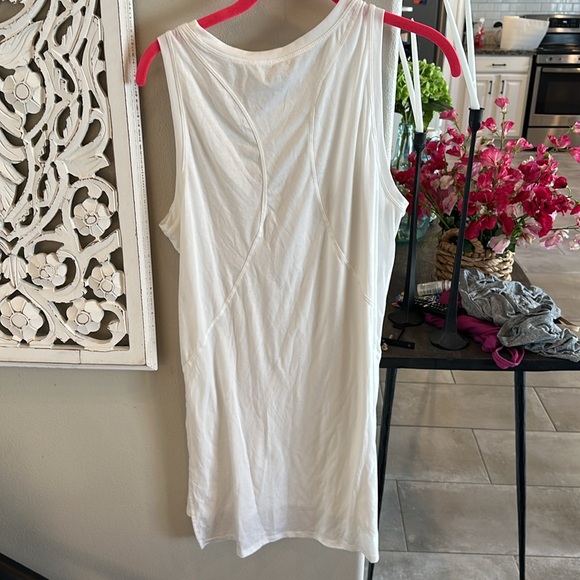 Old Navy Tops - Old Navy Active Tee